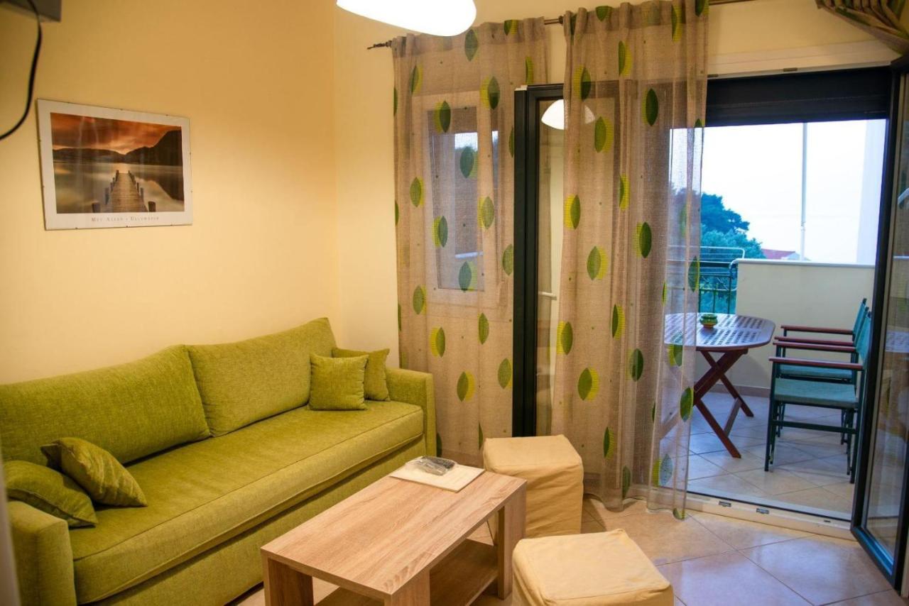 Marina Apartments Коккари Экстерьер фото