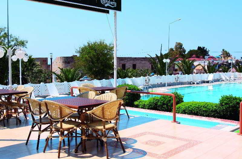 Marina Apartments Коккари Экстерьер фото