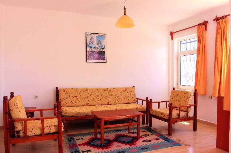 Marina Apartments Коккари Экстерьер фото