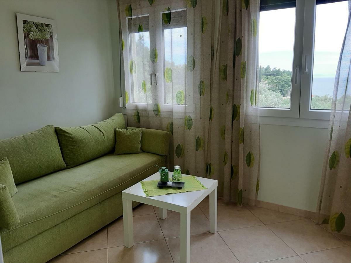 Marina Apartments Коккари Экстерьер фото